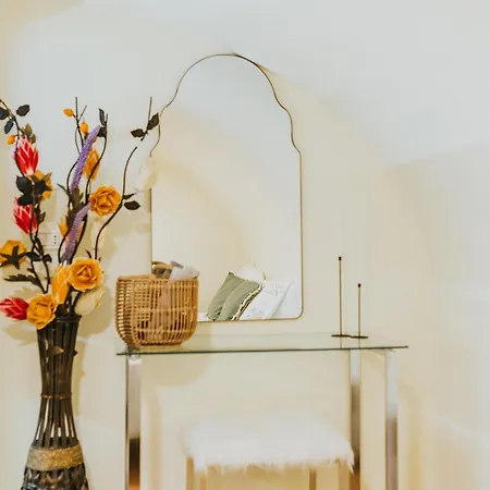 Locart -cozy Downtown Apartment, Near Black Church With Free Wi-fi Brasov