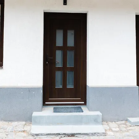 Locart -cozy Downtown Apartment, Near Black Church With Free Wi-fi Апартаменты Брашов