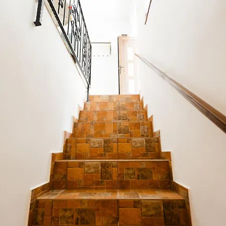 Locart -cozy Downtown Apartment, Near Black Church With Free Wi-fi Διαμέρισμα