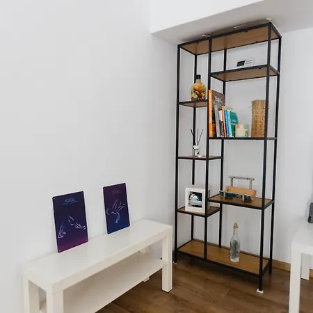 Locart -cozy Downtown Apartment, Near Black Church With Free Wi-fi Διαμέρισμα *