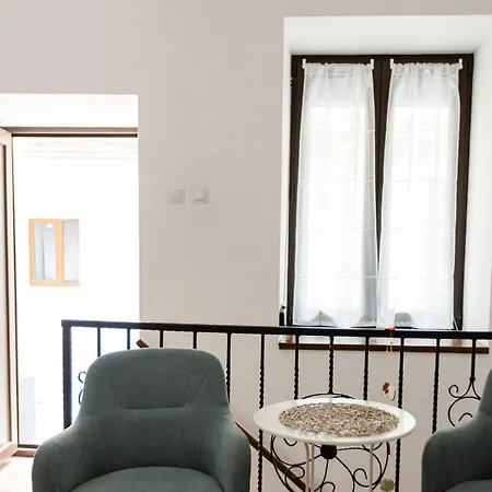 Locart -cozy Downtown Apartment, Near Black Church With Free Wi-fi Apartament