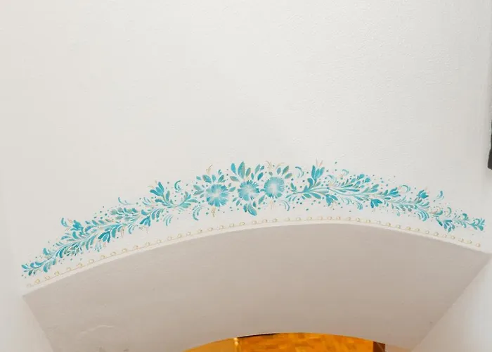 Apartment Locart -cozy Downtown Apartment, Near Black Church With Free Wi-fi