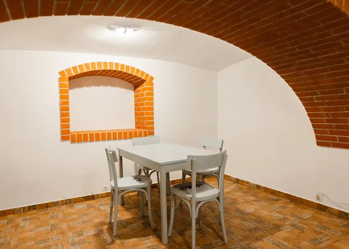 Locart -cozy Downtown Apartment, Near Black Church With Free Wi-fi Апартаменты Брашов