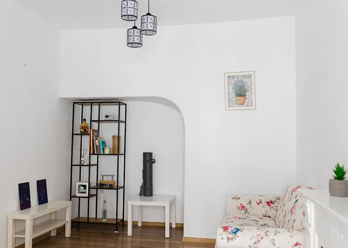 Locart -cozy Downtown Apartment, Near Black Church With Free Wi-fi Брашов